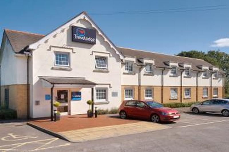 Travelodge Cardiff Airport Barry Ngoại thất bức ảnh