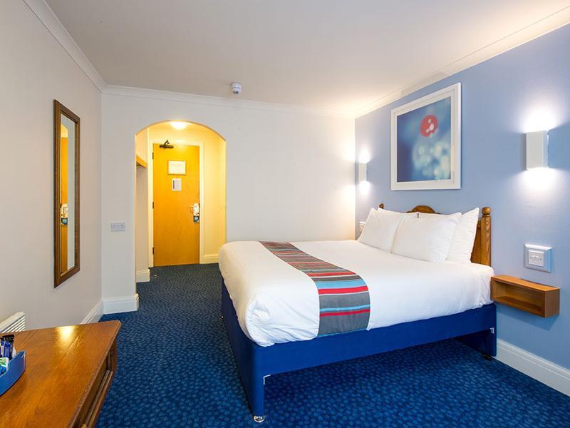 Travelodge Cardiff Airport Barry Ngoại thất bức ảnh