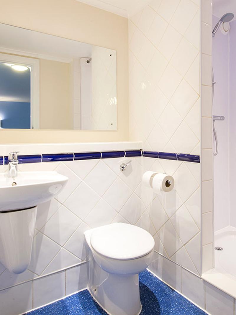 Travelodge Cardiff Airport Barry Ngoại thất bức ảnh